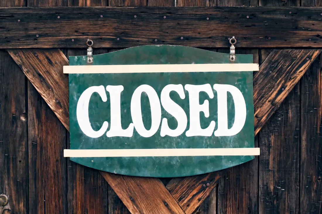 The same sign after ChatGPT changed the word to CLOSED